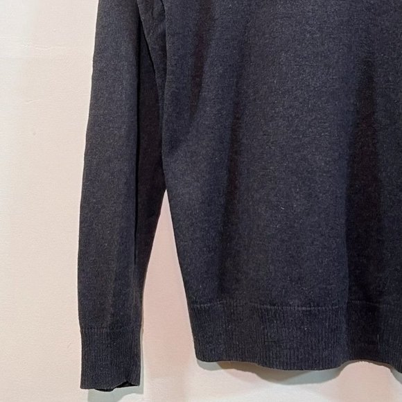 Men’s Dark Gray Old Navy V Neck Sweater Size Medium - Picture 5 of 7